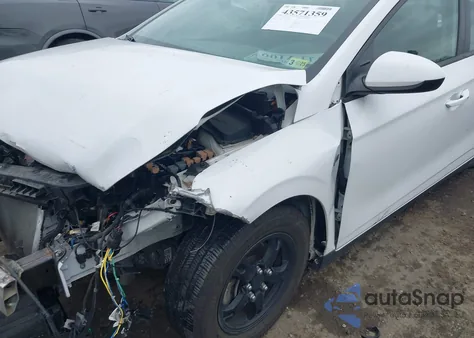 2017 Hyundai Ioniq Hybrid Blue из США, поврежденный, VIN KMHC65LC3HU030611